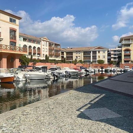Апартаменти Appt 2 Pieces Port Frejus - Mega Terrasse + Garage Екстер'єр фото